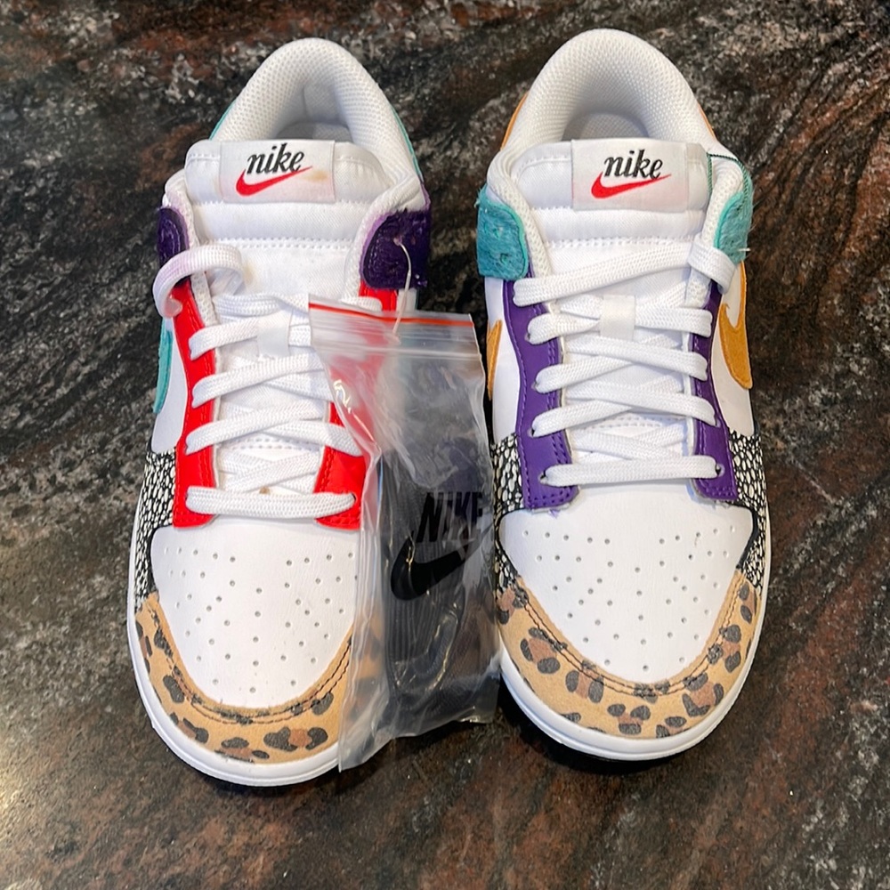 “Safari” woman’s Nike dunk lows, size 6. Size 6 womens/ 4.5 boys.